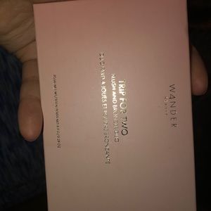 Wander trip for two blush and bronzer duo